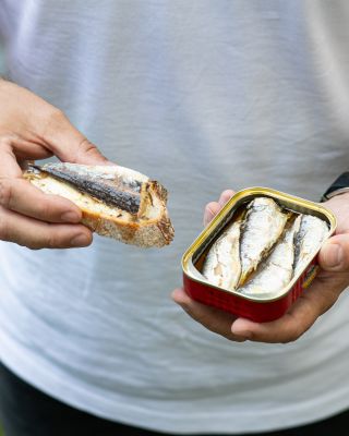 🌿🐟 Olej v sardinkách – malý detail, obrovský rozdiel. Myslíte si, že olej v konzervách je len „výplň“? Vôbec nie. Olej...