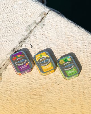 🌿 Nechajte sa očariť jemnou anízovou vôňou feniklu a sviežou linkou koriandra, ktoré sa krásne snúbia so sardinkmai s...